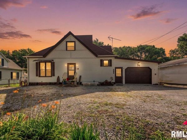 404 N EWING Street, Tallula, IL 62688