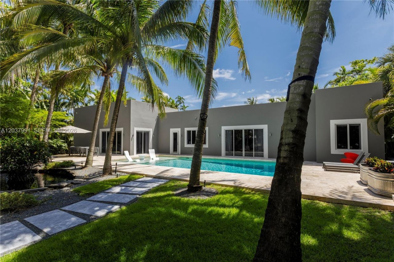 11900 Griffing Blvd, Biscayne Park, FL 33161 Photo