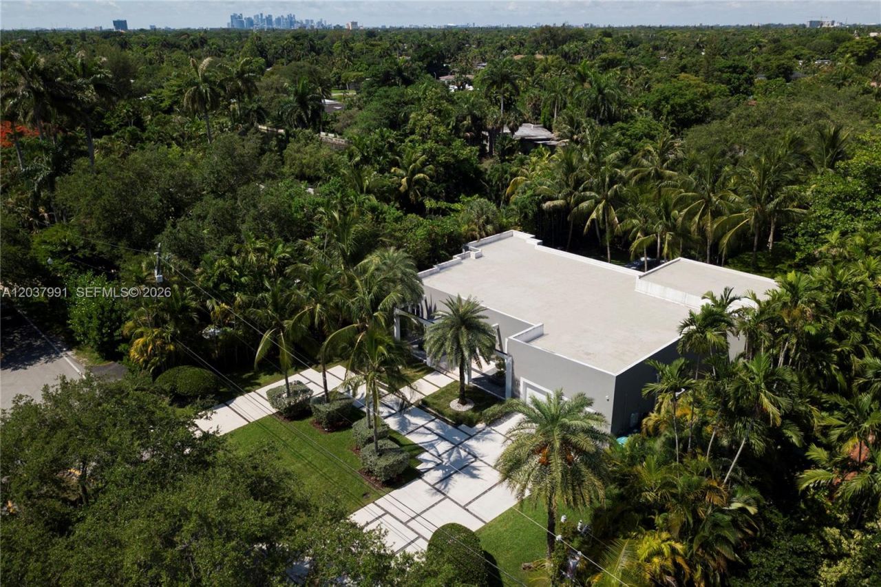 11900 Griffing Blvd, Biscayne Park, FL 33161 Photo