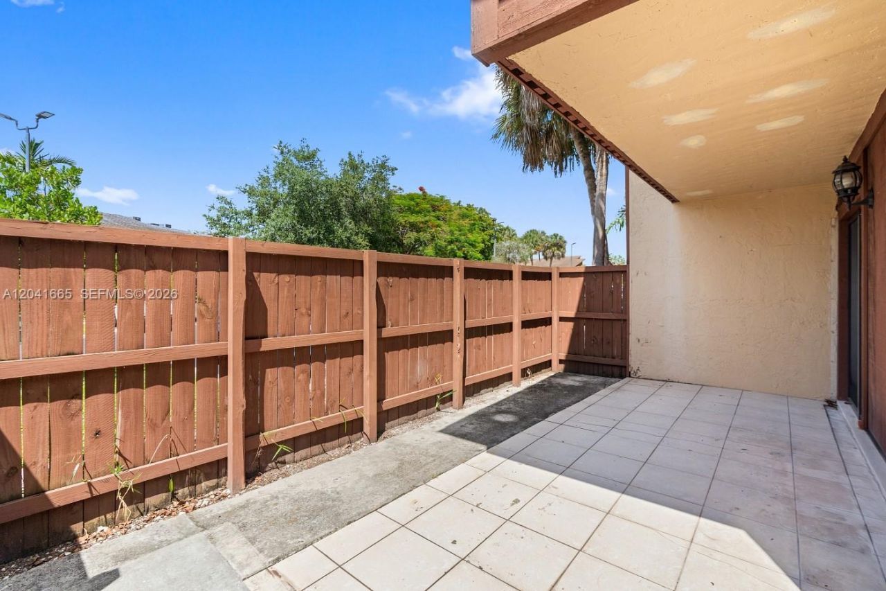 6231 SW 116th Pl , Unit G, Miami, FL 33173 Photo