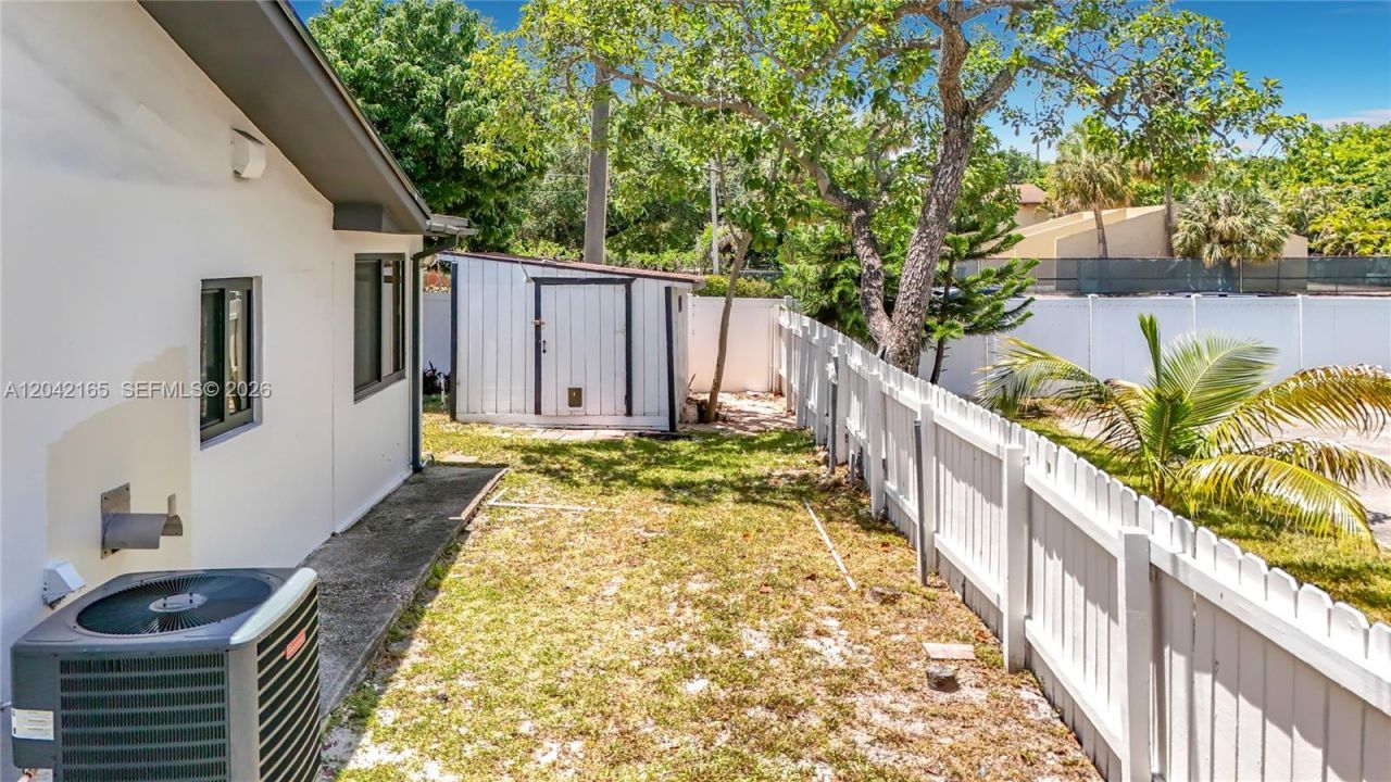 3392 NW 63rd St , Fort Lauderdale, FL 33309 Photo