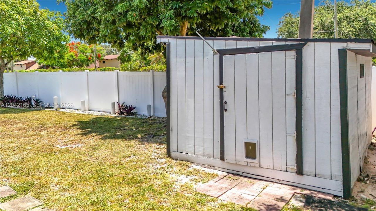 3392 NW 63rd St , Fort Lauderdale, FL 33309 Photo