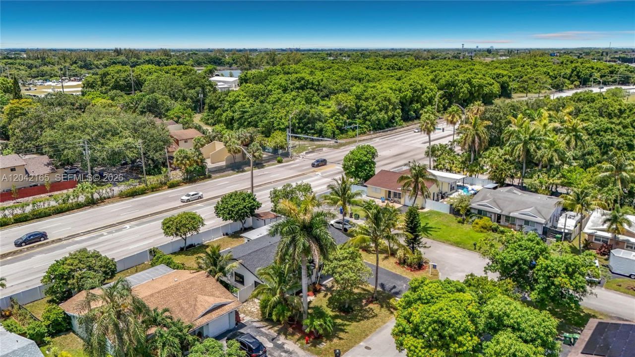 3392 NW 63rd St , Fort Lauderdale, FL 33309 Photo