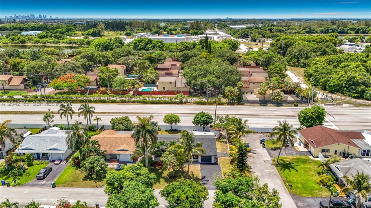 3392 NW 63rd St , Fort Lauderdale, FL 33309 Photo