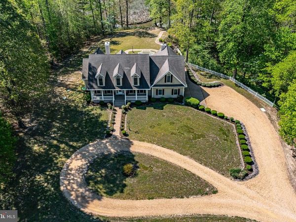 51 GRAND VILLA DRIVE, WEEMS, VA 22576