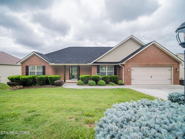 8113 Cambridge Gables Lane, Knoxville, TN 37938