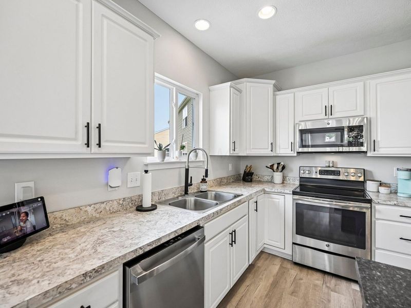 279 Glen Crossing Drive, Pataskala, OH 43062 Photo 13