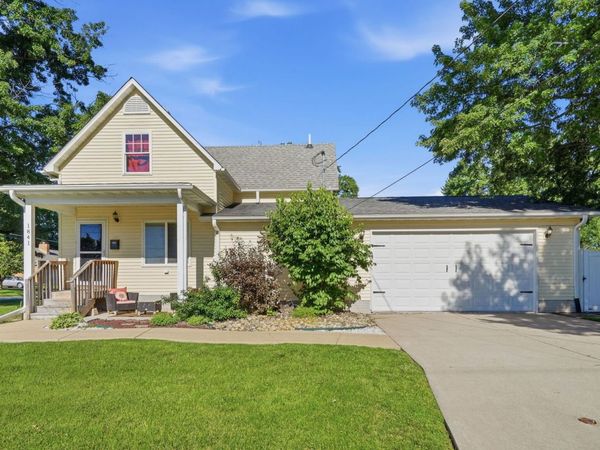 1841 36TH Street , Moline, IL 61265