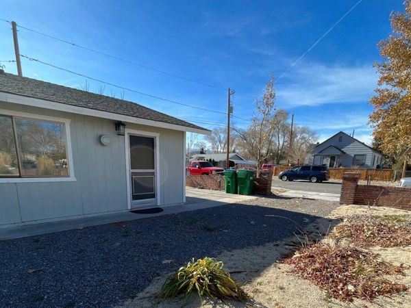 1565 G Street, Sparks, NV 89431