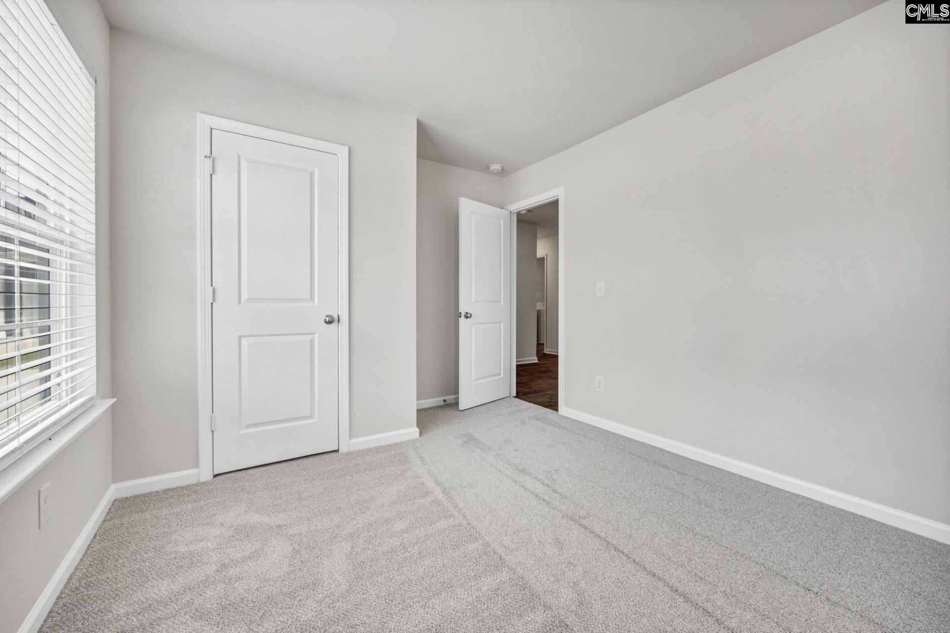 405 Staffordshire Way  Photo 29