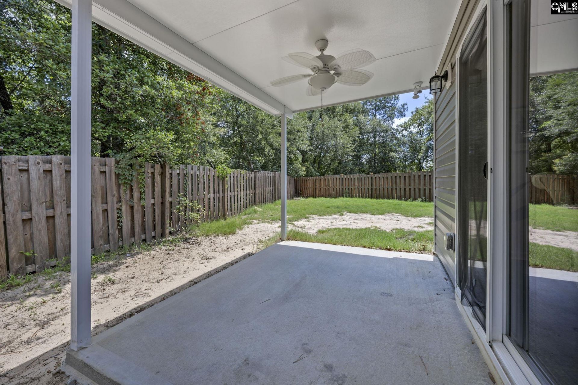 405 Staffordshire Way  Photo 32