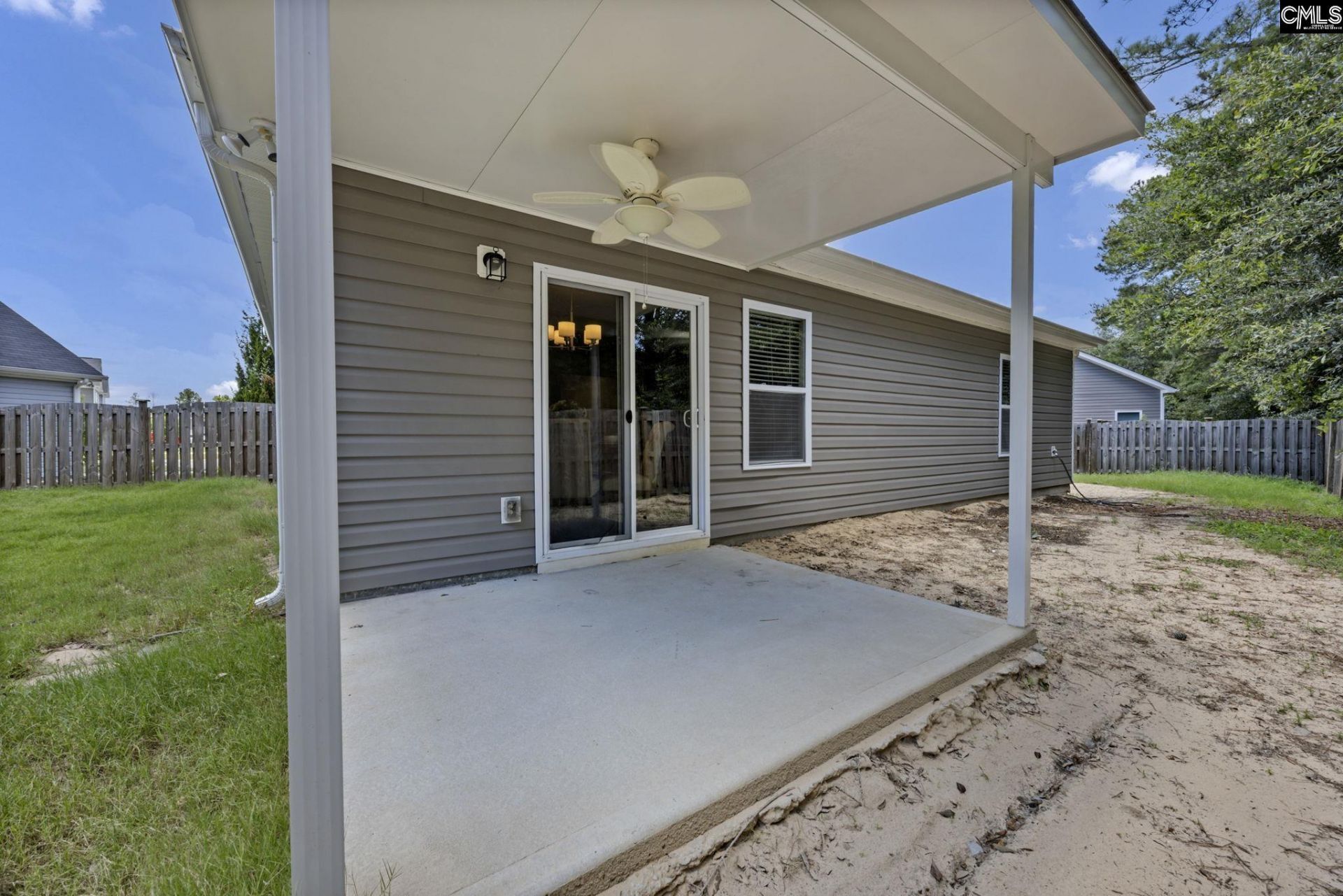 405 Staffordshire Way  Photo 33