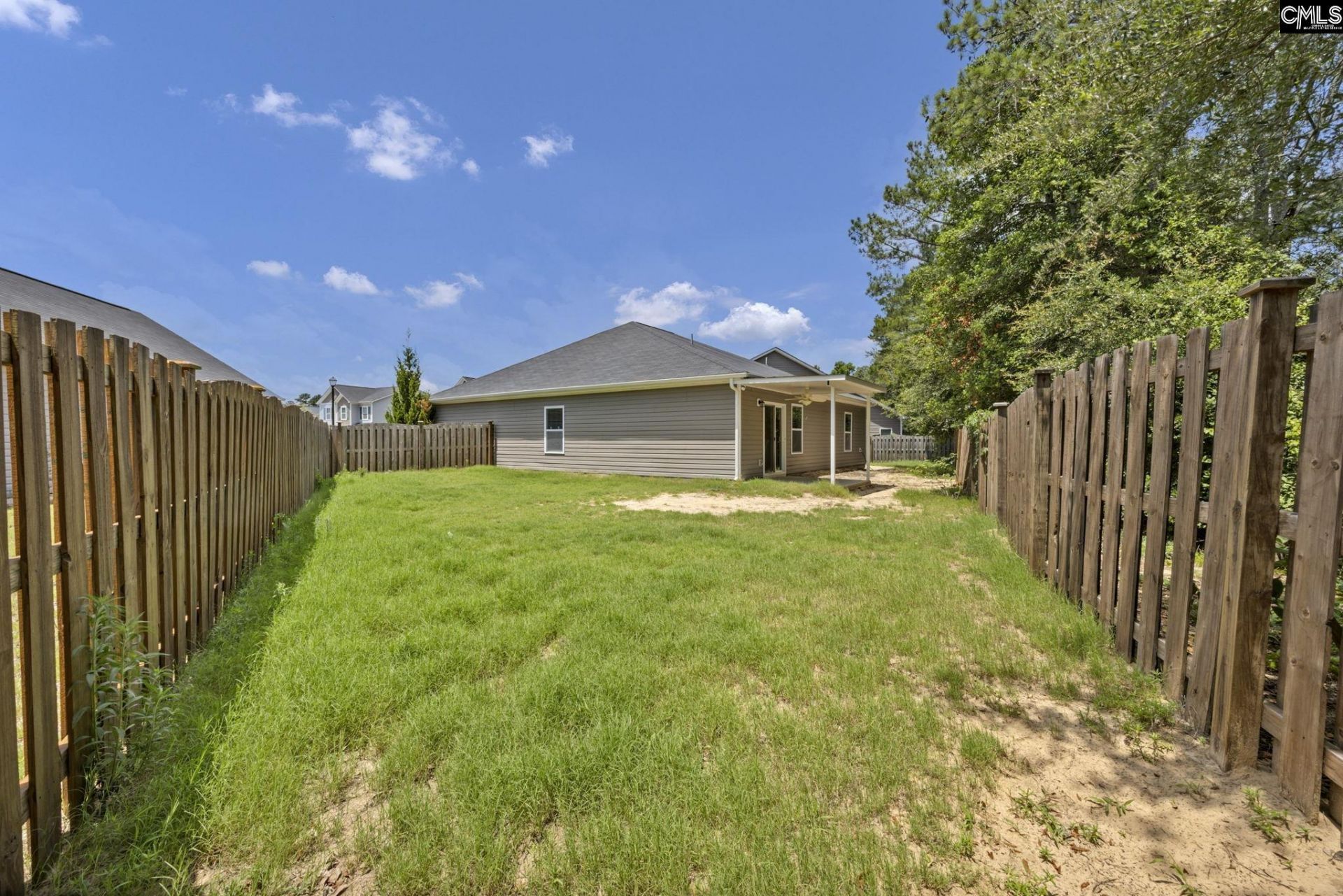 405 Staffordshire Way  Photo 34