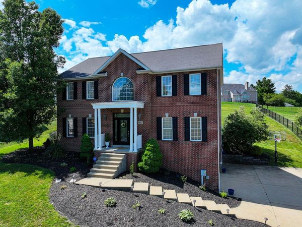 9911 Le Grand Drive, Wexford, PA 15090