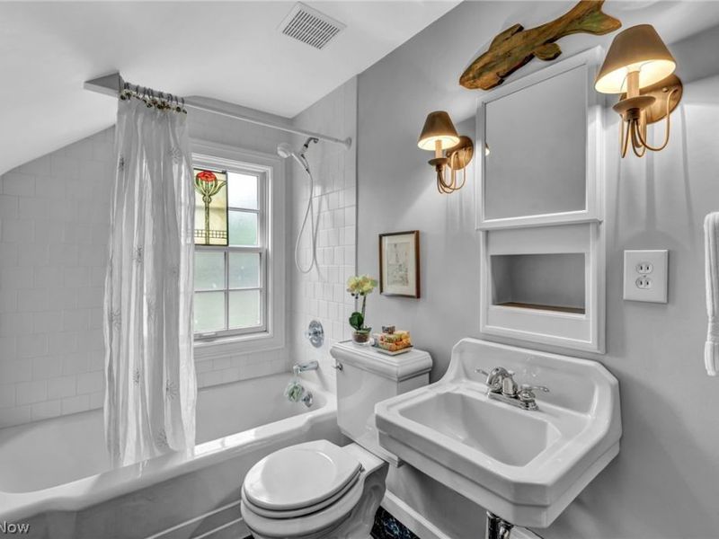 385 Longbeach, Bay Village, OH 44140 Photo 33