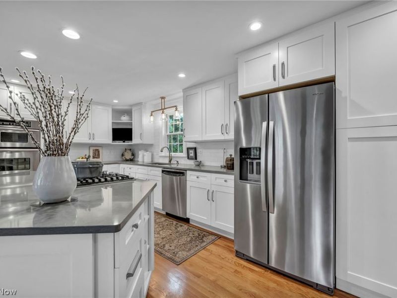 385 Longbeach, Bay Village, OH 44140 Photo 6