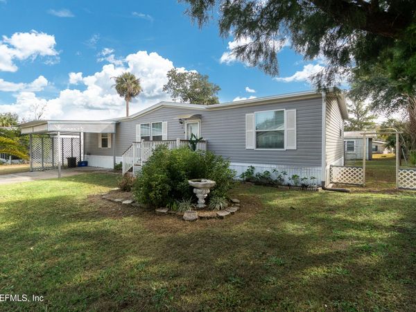102 PINE LAKE Drive, Satsuma, FL 32189