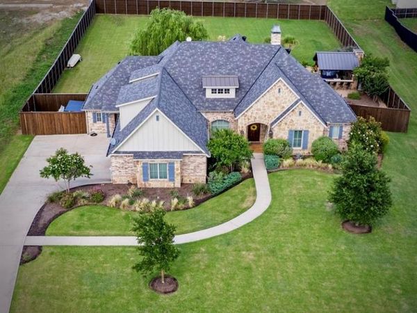 103 Eagle Point Drive, Waxahachie, TX 75165