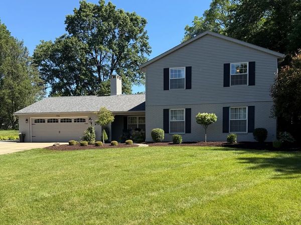 1186 Royal Oak Court, Mansfield, OH 44906