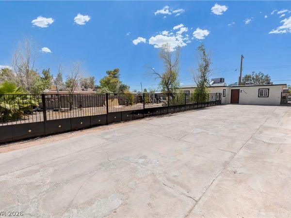 2307 Daley Street , North Las Vegas, NV 89030