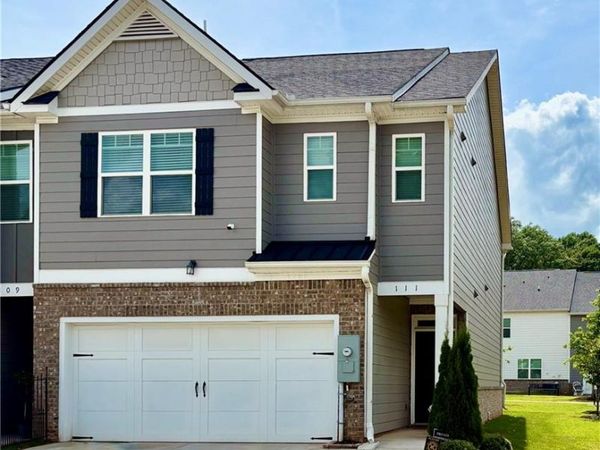 111 Hampton Circle , Mcdonough, GA 30253