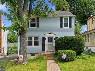 2457 INDEPENDENCE AVENUE, ABINGTON, PA 19001
