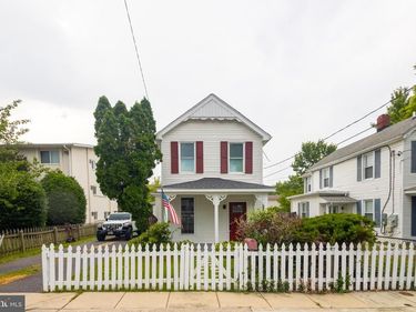 37 4TH STREET , LAUREL, MD 20707