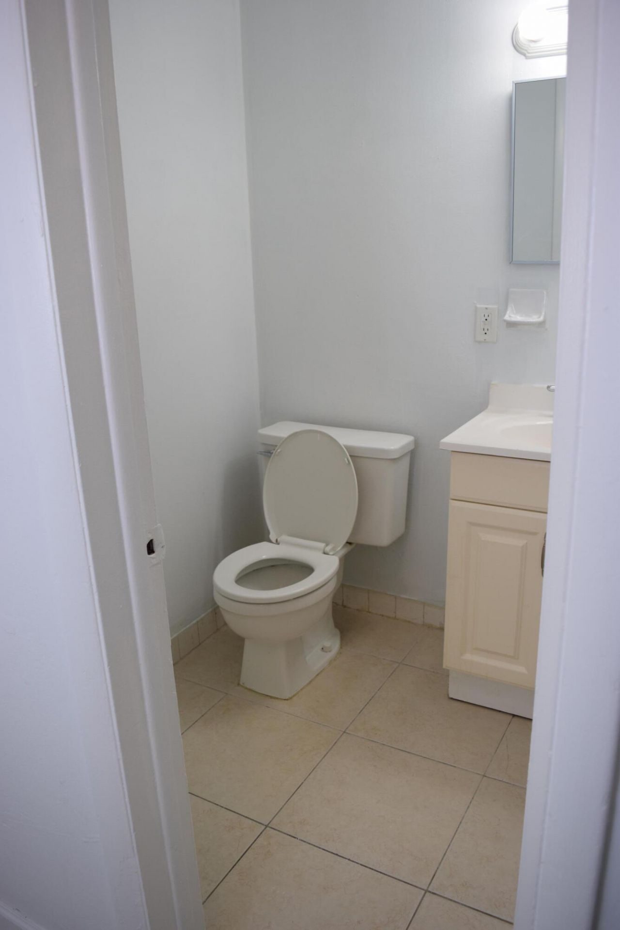 151 SE 6th Avenue, Unit Apt 14, Pompano Beach, FL 33060 Photo
