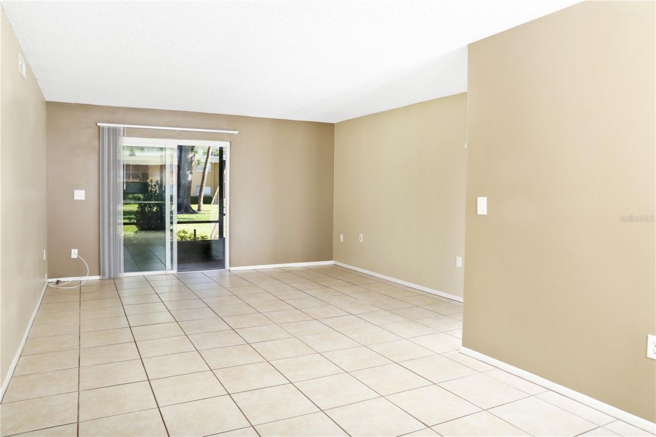 1000 Lake Of The Woods Boulevard, Unit C103, Fern Park, FL 32730 Photo