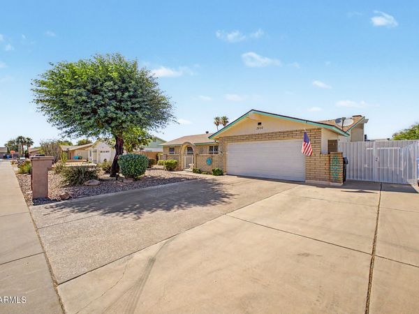 3822 W HELENA Drive, Glendale, AZ 85308