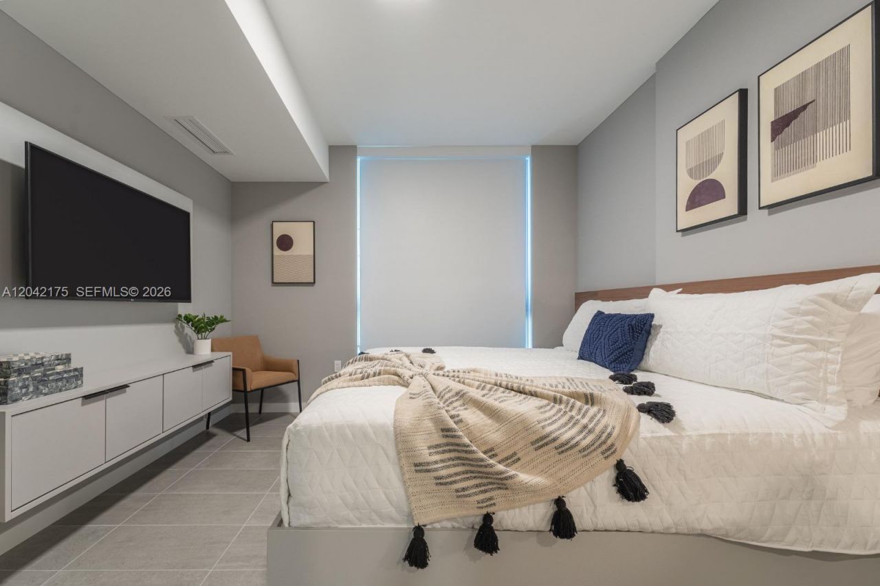 227 NE 2nd St , Unit 3104, Miami, FL 33132 Photo