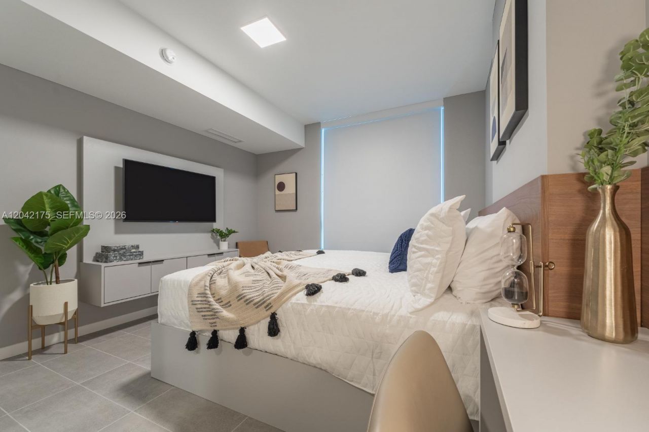 227 NE 2nd St , Unit 3104, Miami, FL 33132 Photo