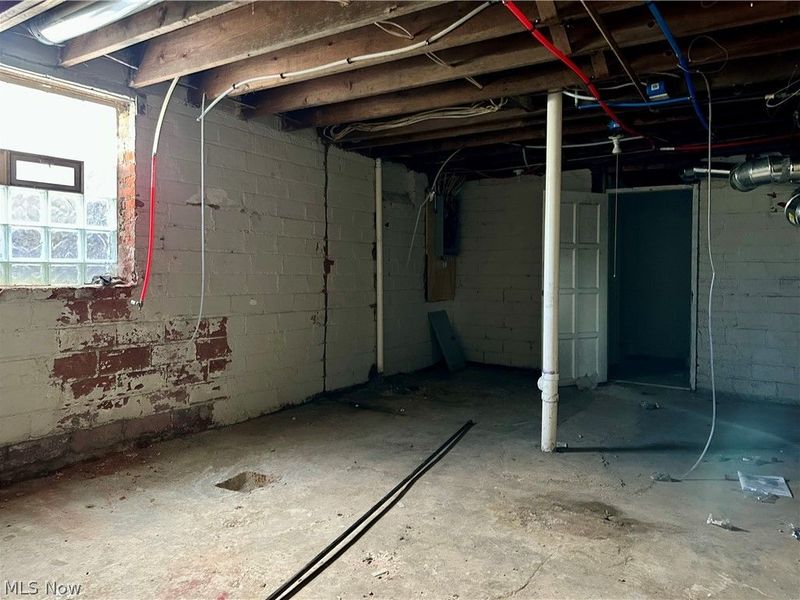 3138 Ashwood Road, Cleveland, OH 44120 Photo 13