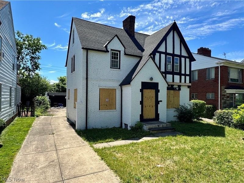 3138 Ashwood Road, Cleveland, OH 44120 Photo 2