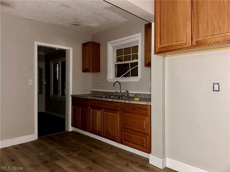 3138 Ashwood Road, Cleveland, OH 44120 Photo 6