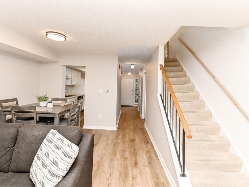 9964 Timbers Drive, Blue Ash, OH 45242 Photo 13