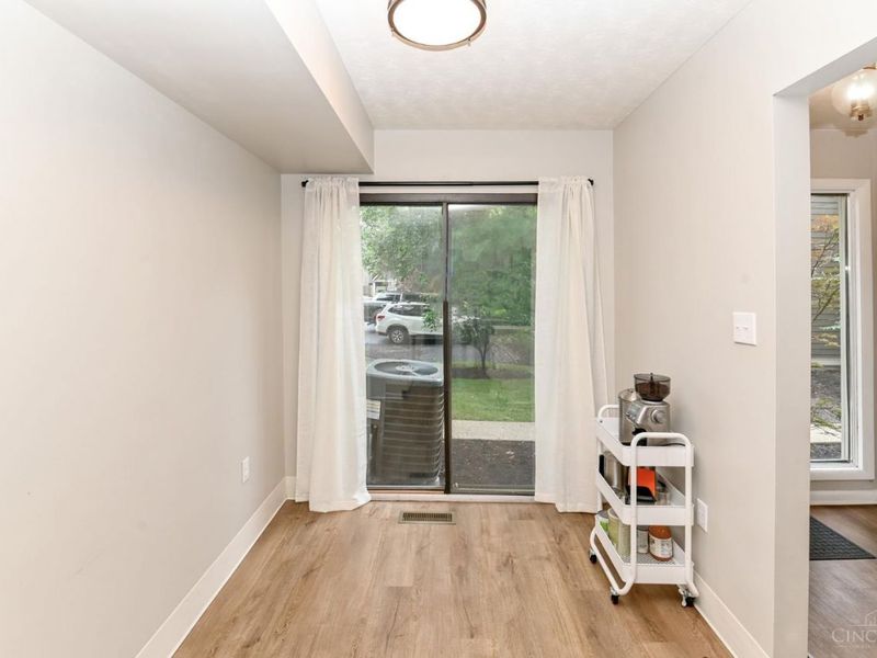 9964 Timbers Drive, Blue Ash, OH 45242 Photo 18
