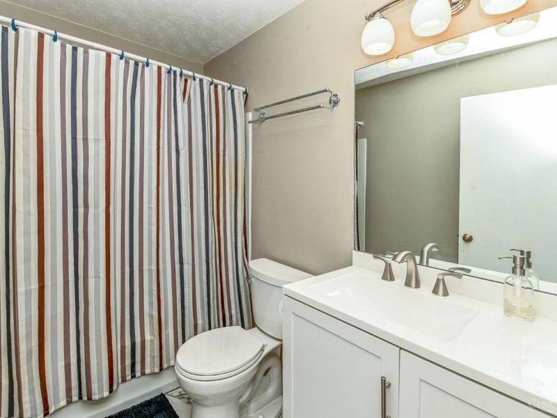 9964 Timbers Drive, Blue Ash, OH 45242 Photo 29