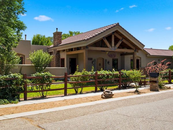 1508 Douglas Macarthur Road NW, Albuquerque, NM 87107