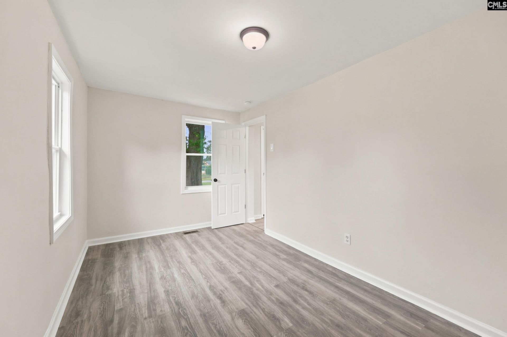 510 N Schofield Street Photo 8