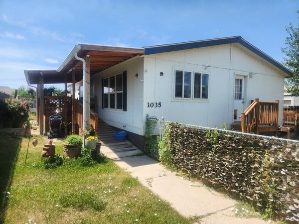 1035 Gilsonite Avenue , Mack, CO 81525