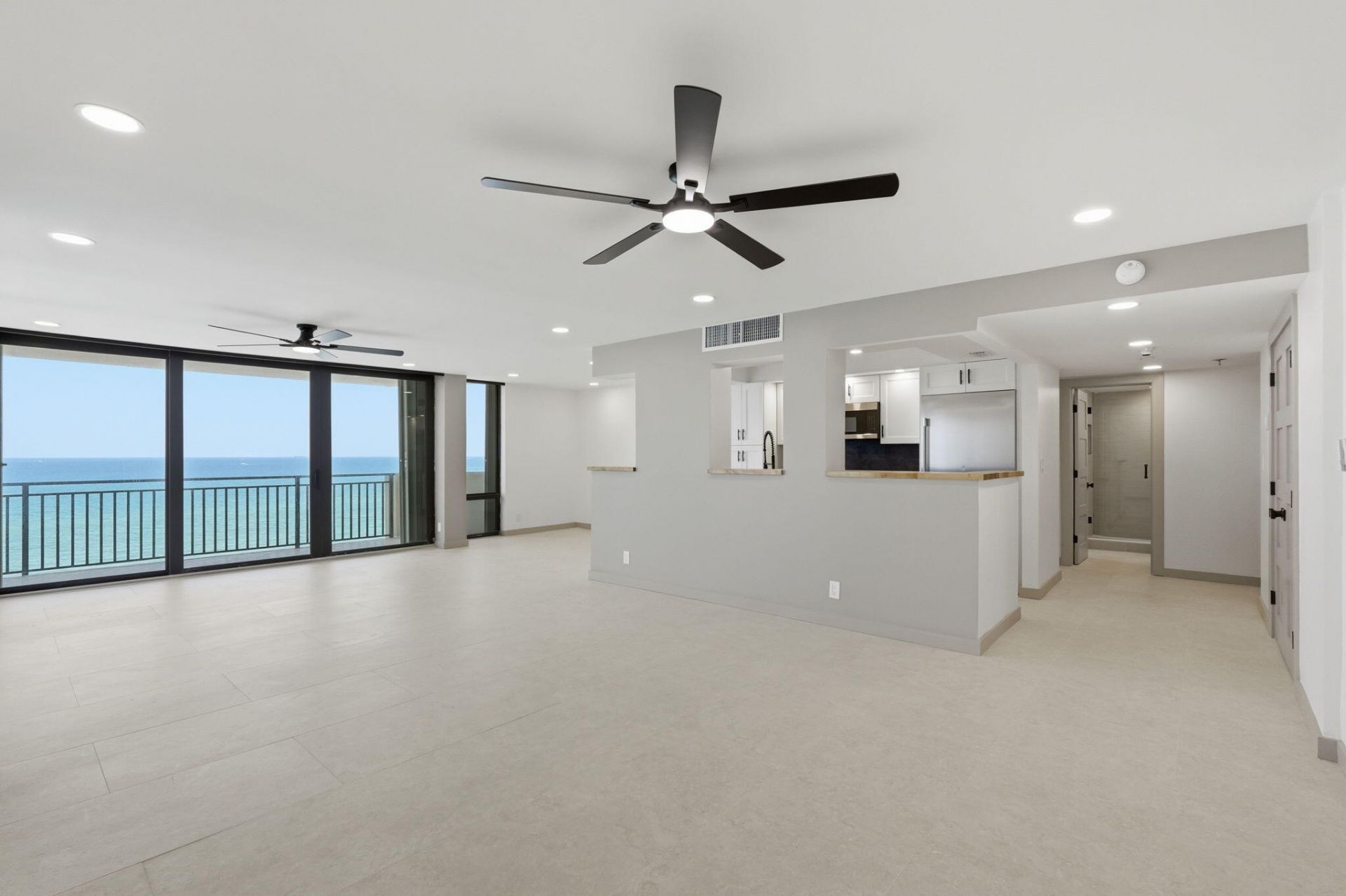 5460 N Ocean Drive, Unit 6a, Riviera Beach, FL 33404 Photo