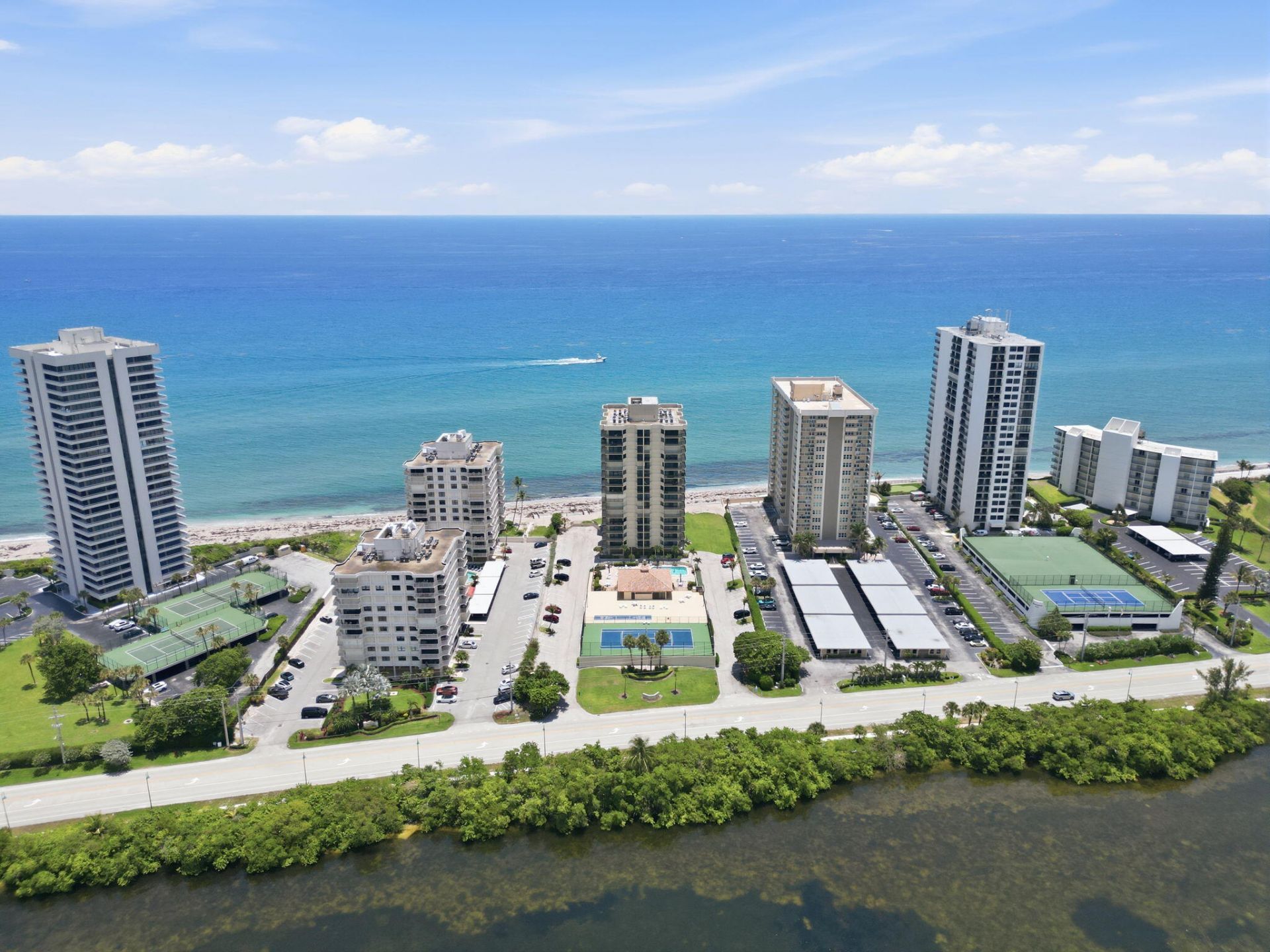 5460 N Ocean Drive, Unit 6a, Riviera Beach, FL 33404 Photo