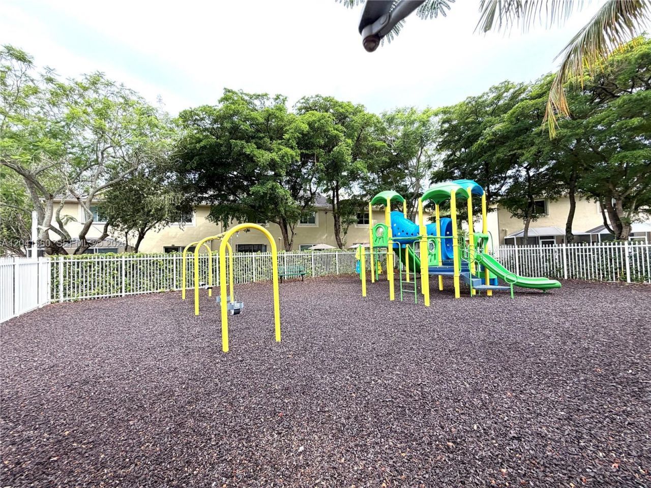 2560 Cordoba Bnd, Unit 2560, Weston, FL 33327 Photo