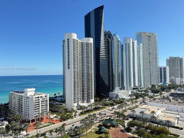 210 174th St , Unit 2406, Sunny Isles Beach, FL 33160