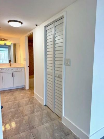 210 174th St , Unit 2406, Sunny Isles Beach, FL 33160 Photo