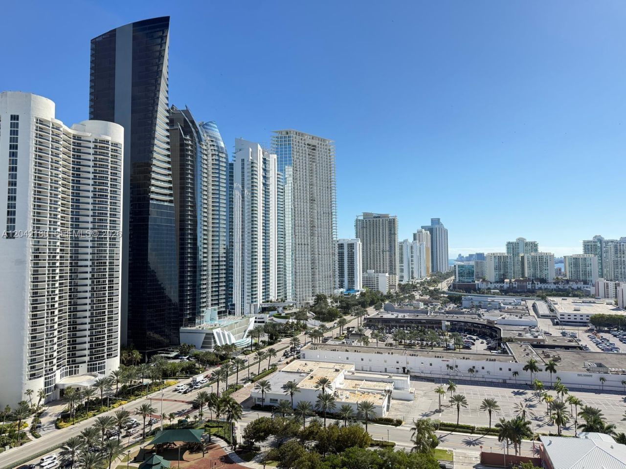 210 174th St , Unit 2406, Sunny Isles Beach, FL 33160 Photo