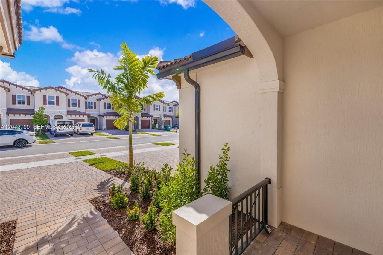 12532 NW 23rd Pl , Miami, FL 33167 Photo