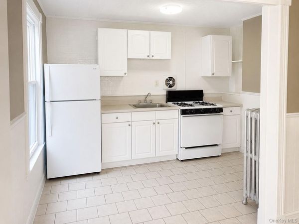 115 Vineyard Avenue, Unit B, Highland, NY 12528