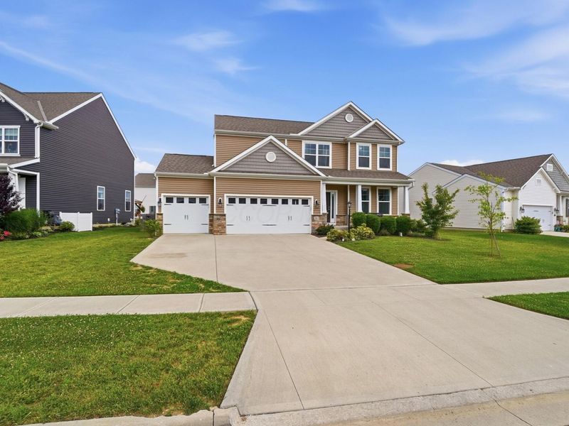 283 Mahogany Lane, Commercial Point, OH 43116 Photo 5